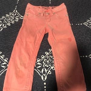 Size 7 Miss Me Capri one stain on leg as shown